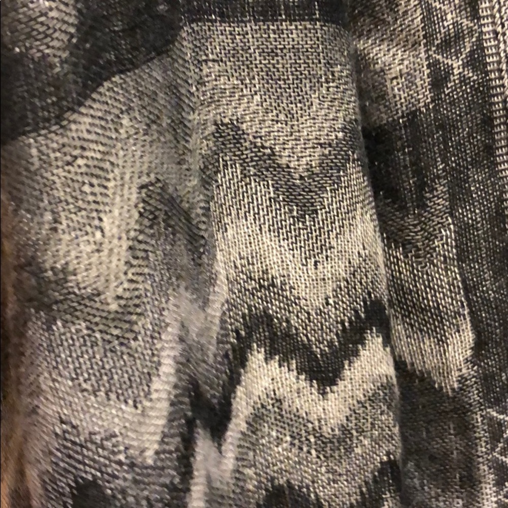Scarf - Picture 3 of 3